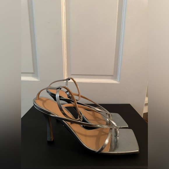 Bottega Veneta Stretch Strap Sandals in Silver - Picture 9 of 11